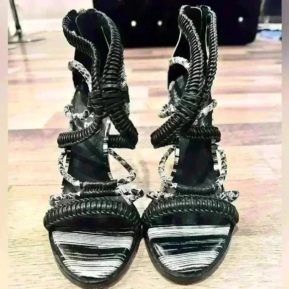 L.A.M.B. Black White Gladiator Heels Sandals Sz. US7.5 - Picture 2 of 5